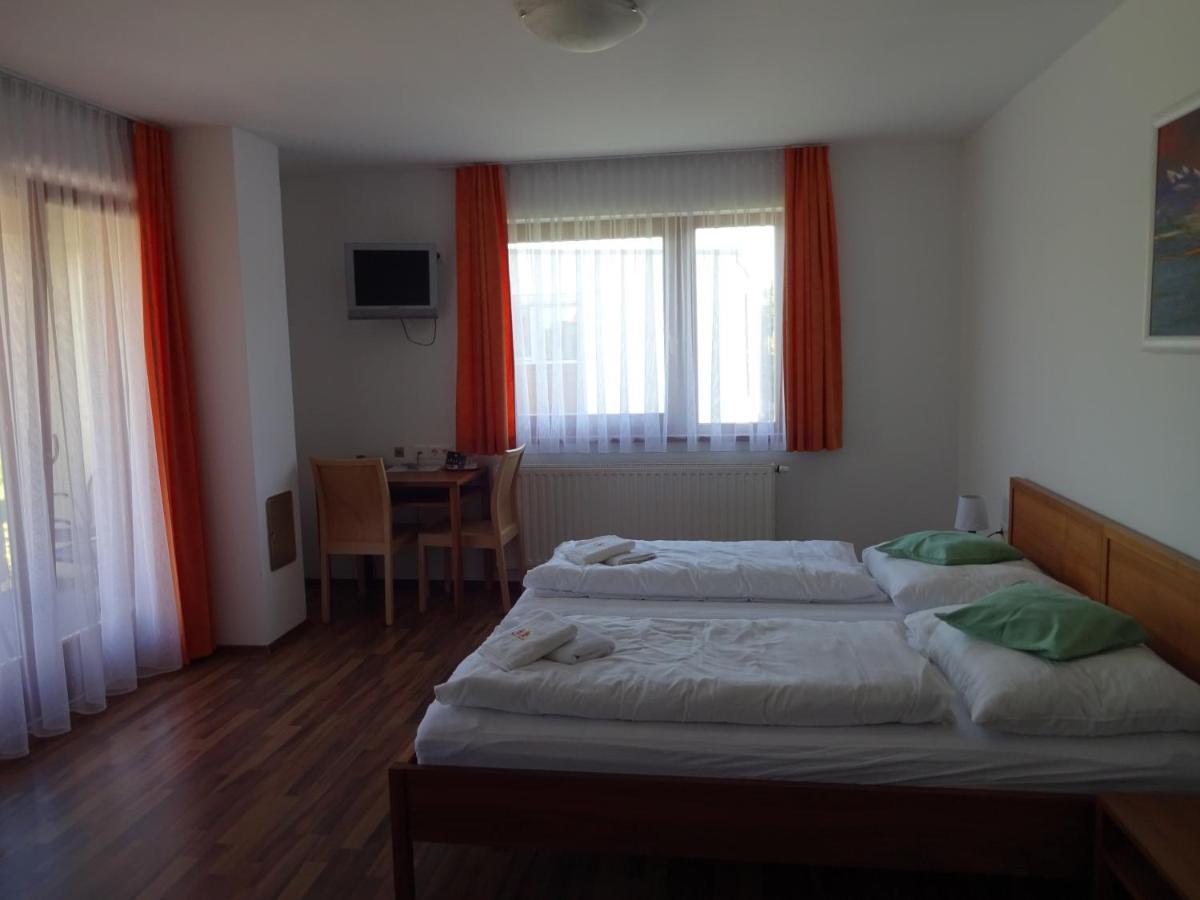 Balaca Panzio Veszprem Luaran gambar