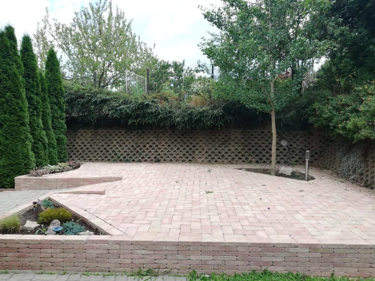 Balaca Panzio Veszprem Luaran gambar