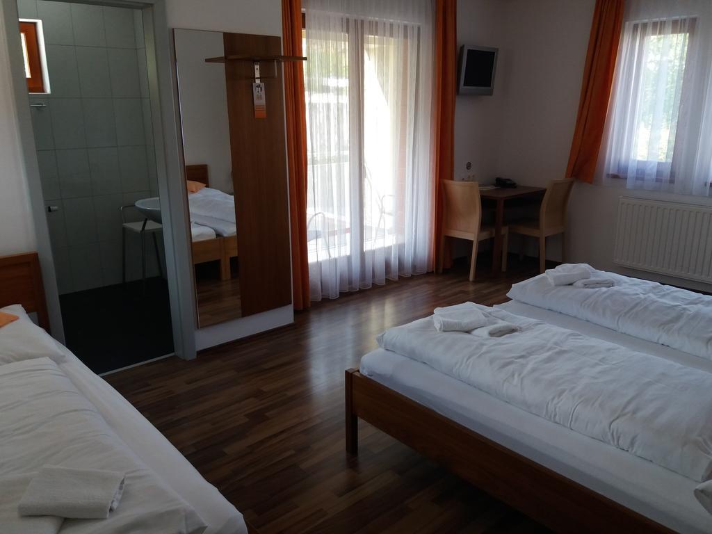 Balaca Panzio Veszprem Luaran gambar