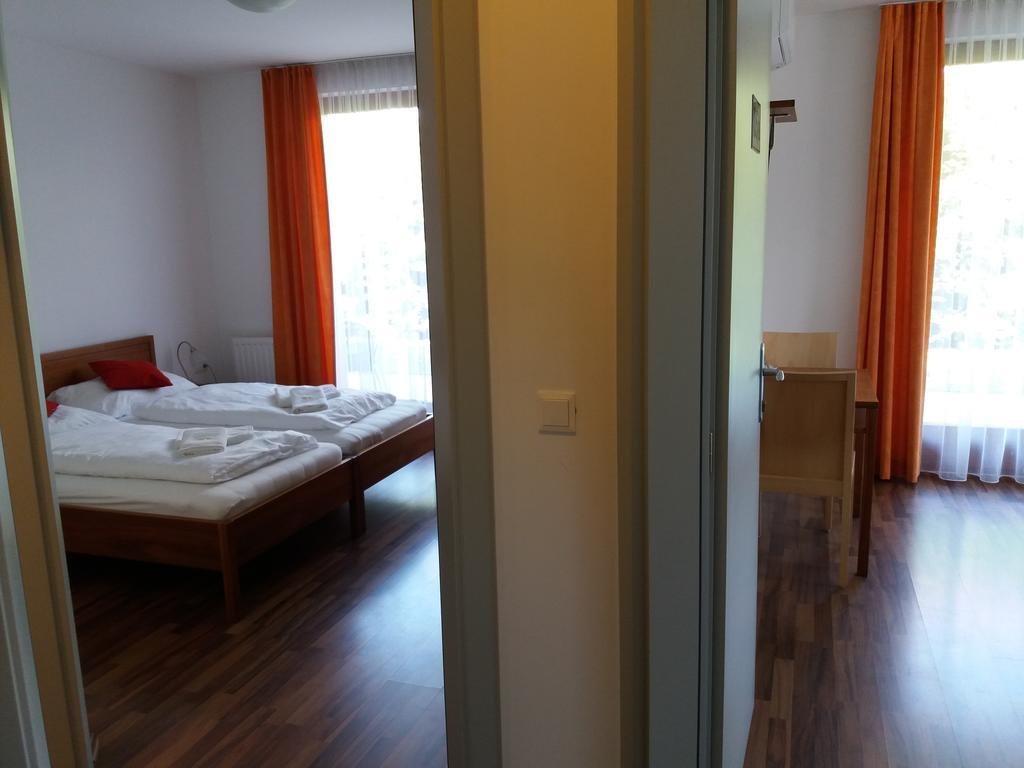 Balaca Panzio Veszprem Luaran gambar