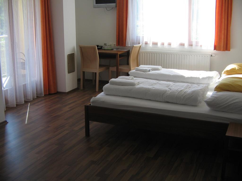 Balaca Panzio Veszprem Luaran gambar